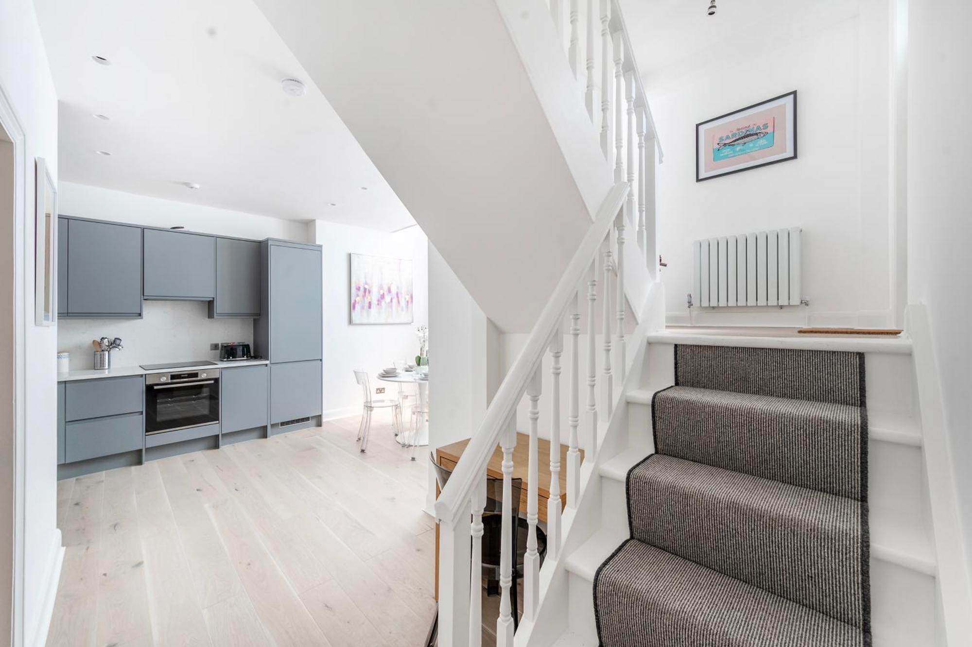 Townhouse Moments From Hyde Park & Notting Hill - Free Luggage Storage Nearby And In Unit Washing Machine & Dryer Londra